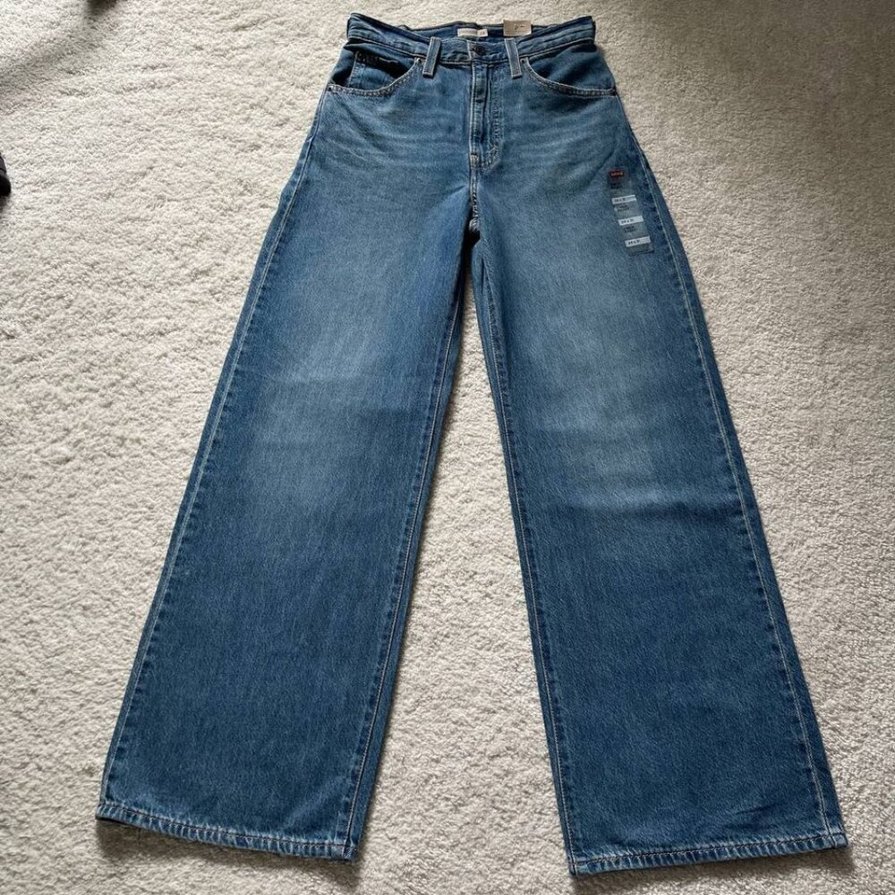 NWT Levi's Cinch Baggy High Rise Women's Jeans Size 24/31 - Picture 2 of 13